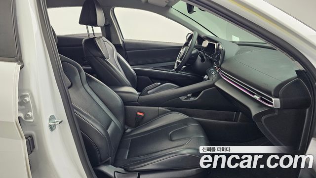 Hyundai AVANTE 2024 — photo 11