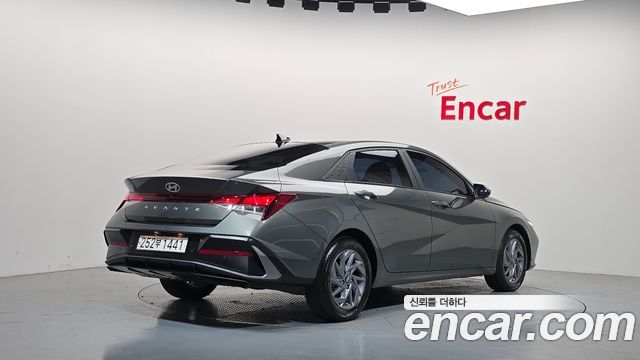 Hyundai AVANTE 2024 — photo 2