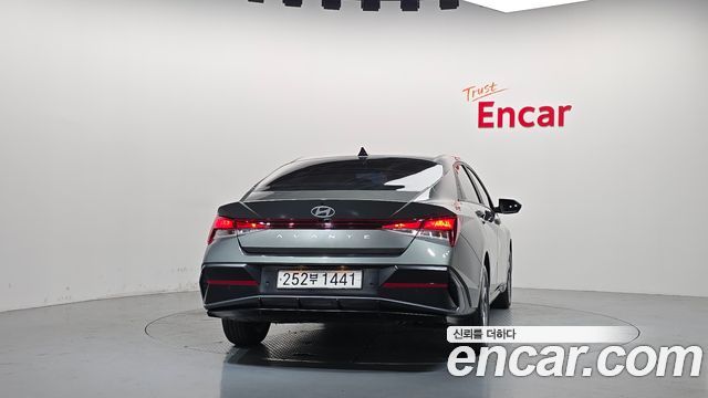 Hyundai AVANTE 2024 — photo 4