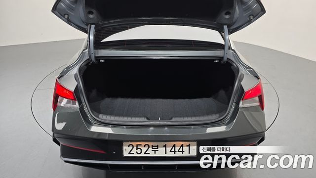 Hyundai AVANTE 2024 — photo 22
