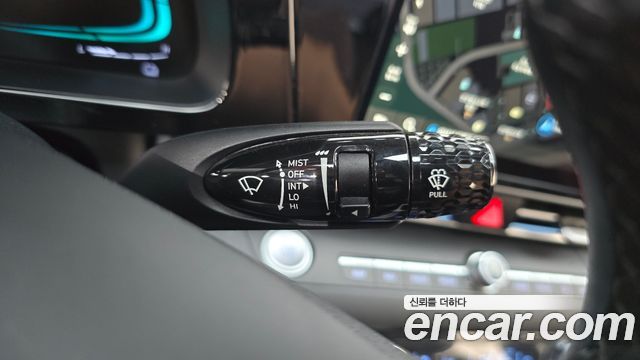 Hyundai AVANTE 2024 — photo 28