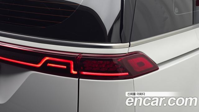 Kia Canival 2023 — photo 9