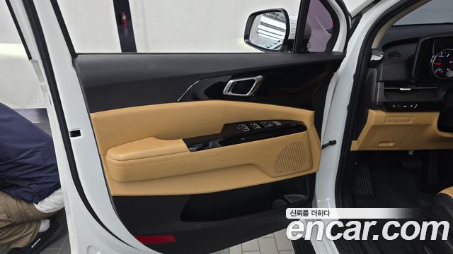 Kia Canival 2023 — photo 14