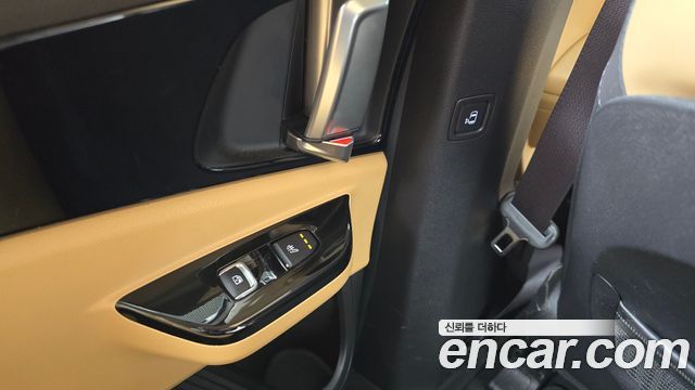 Kia Canival 2023 — photo 33