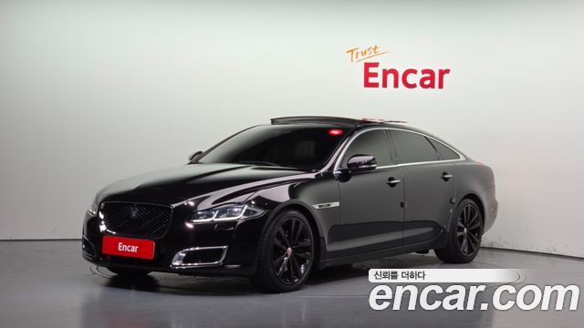 Jaguar XJ 2019 — photo 1