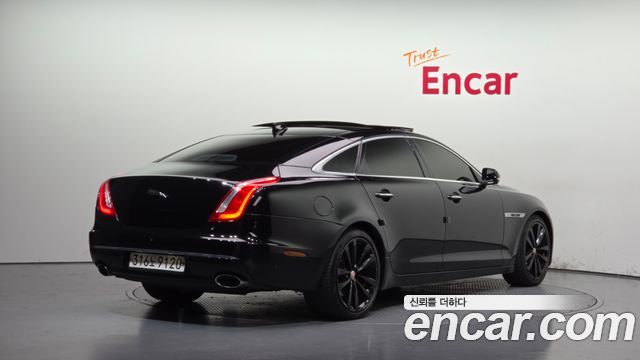 Jaguar XJ 2019 — photo 2