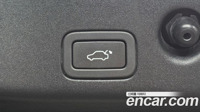 Jaguar XJ 2019 — photo 20