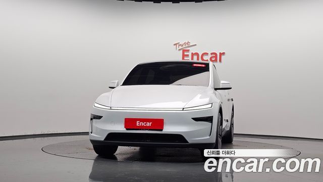 Tesla Model Y 2026 — photo 3