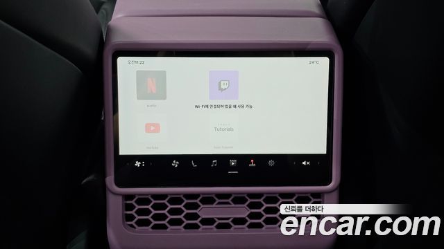 Tesla Model Y 2026 — photo 31
