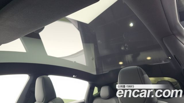 Tesla Model Y 2026 — photo 34