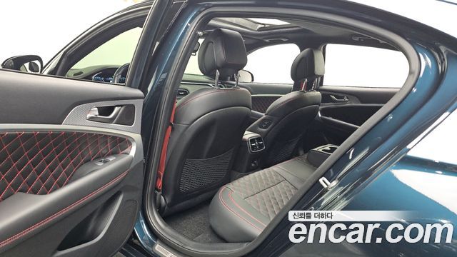 Genesis G70 2021 — photo 11