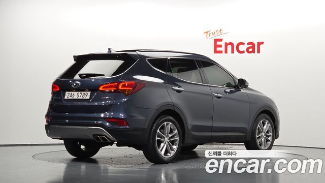 Hyundai Santafe 2016 — photo 2