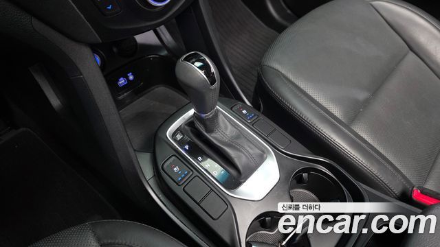 Hyundai Santafe 2016 — photo 12