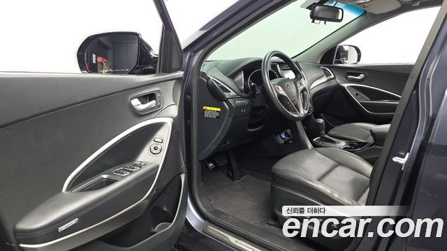 Hyundai Santafe 2016 — photo 13