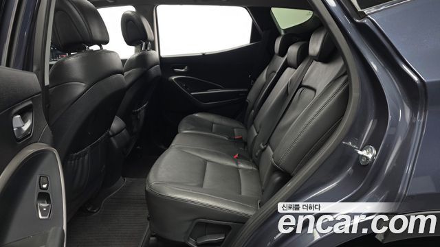 Hyundai Santafe 2016 — photo 16