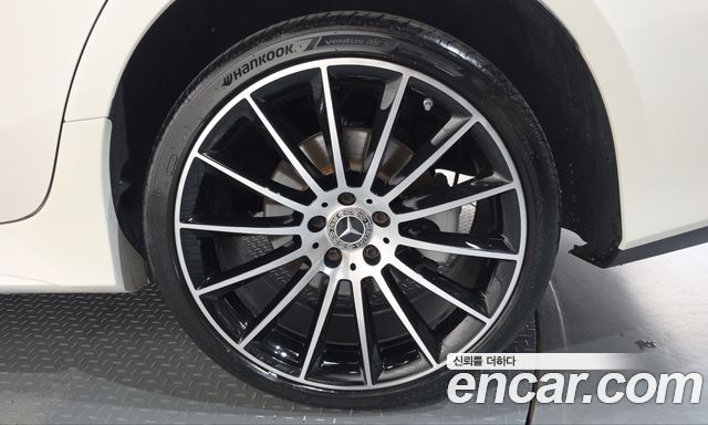 Mercedes-Benz CLS-Class 2019 — photo 7