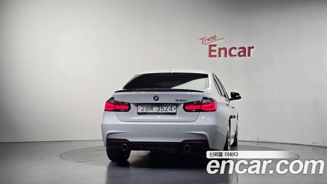 BMW 3-Series 2018 — photo 4