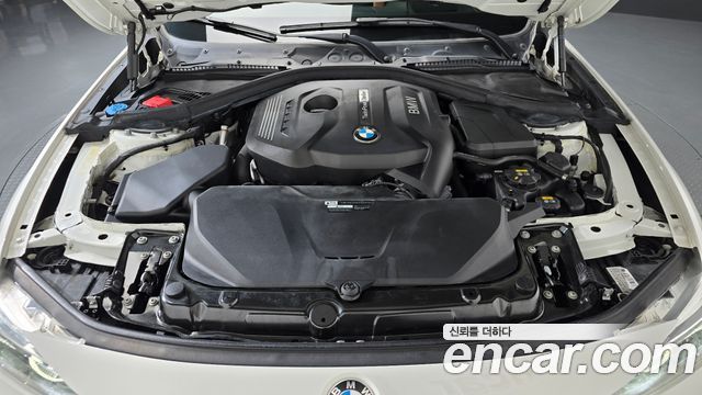 BMW 3-Series 2018 — photo 6