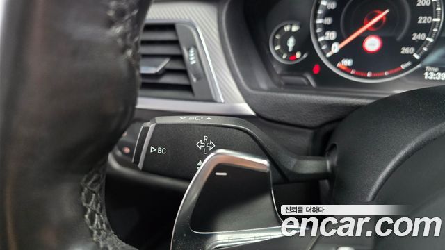 BMW 3-Series 2018 — photo 27