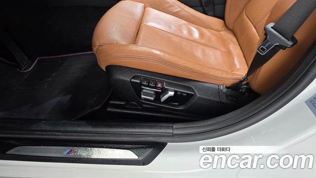 BMW 3-Series 2018 — photo 33