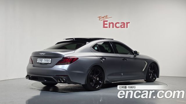 Genesis G70 2019 — photo 2