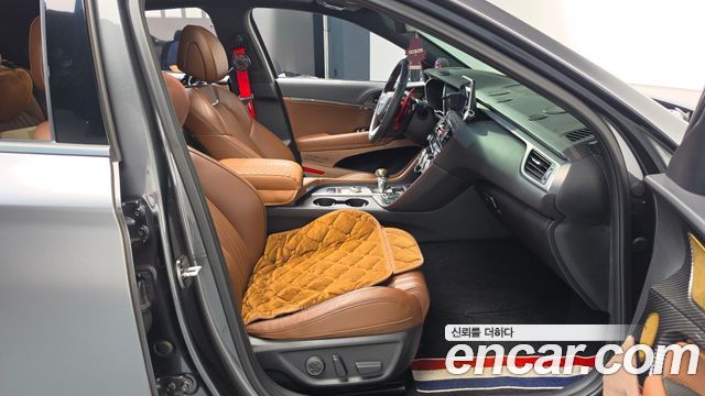 Genesis G70 2019 — photo 16