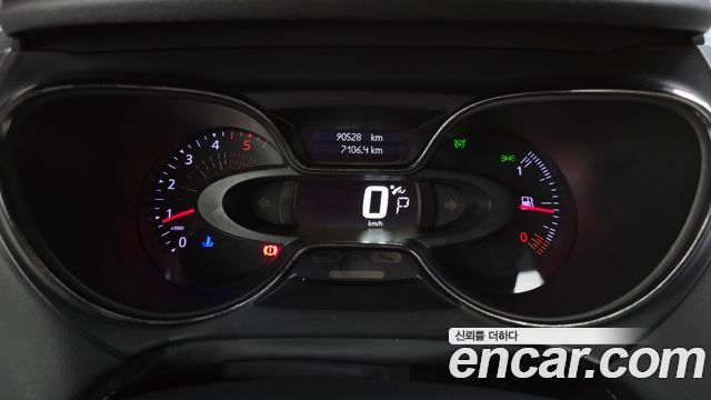 Renault Korea QM3 2018 — photo 11