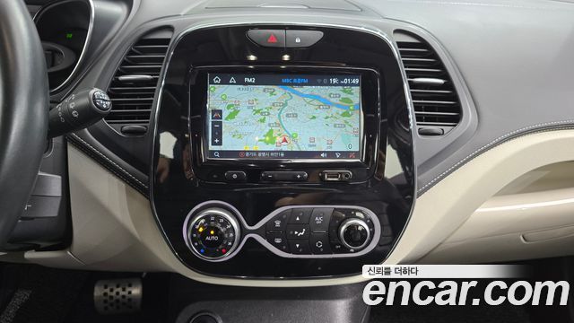 Renault Korea QM3 2018 — photo 18