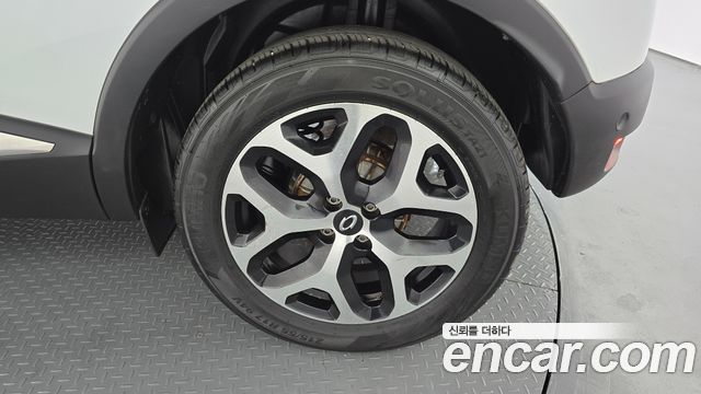 Renault Korea QM3 2018 — photo 7