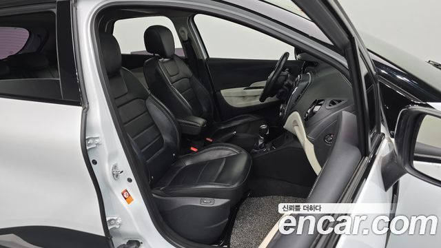 Renault Korea QM3 2018 — photo 16