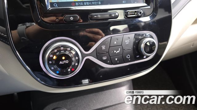 Renault Korea QM3 2018 — photo 29