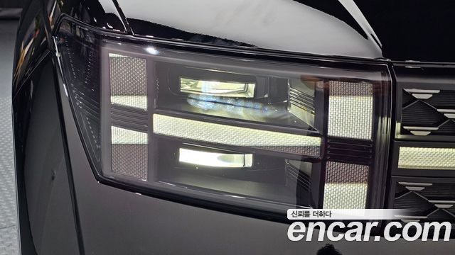 Hyundai Santafe 2025 — photo 8