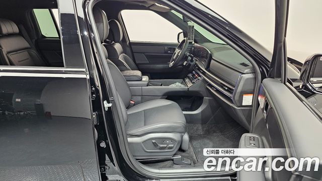 Hyundai Santafe 2025 — photo 16