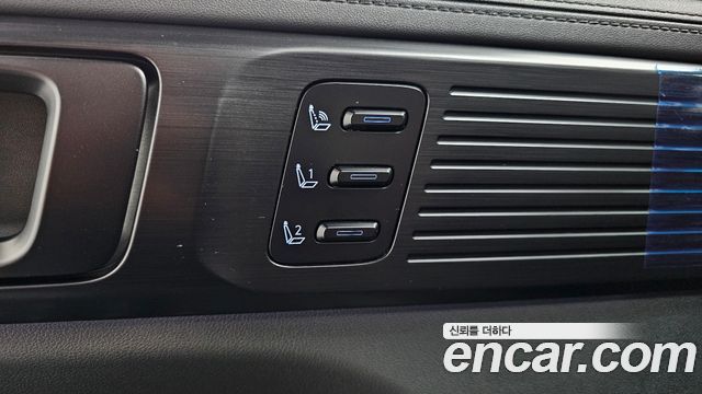 Hyundai Santafe 2025 — photo 30