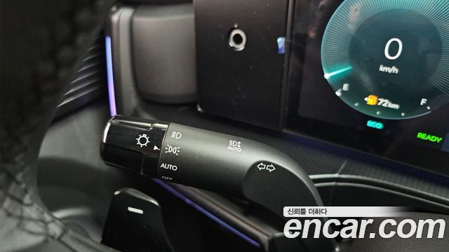 Hyundai Santafe 2025 — photo 38