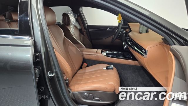 Genesis G80 2022 — photo 16
