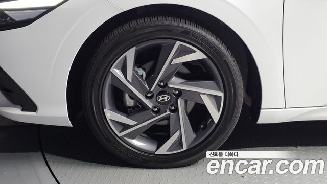 Hyundai AVANTE 2026 — photo 5
