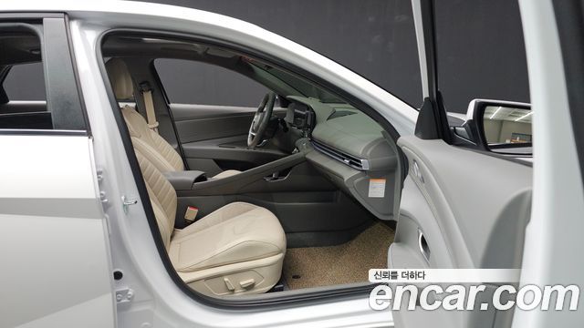 Hyundai AVANTE 2026 — photo 18