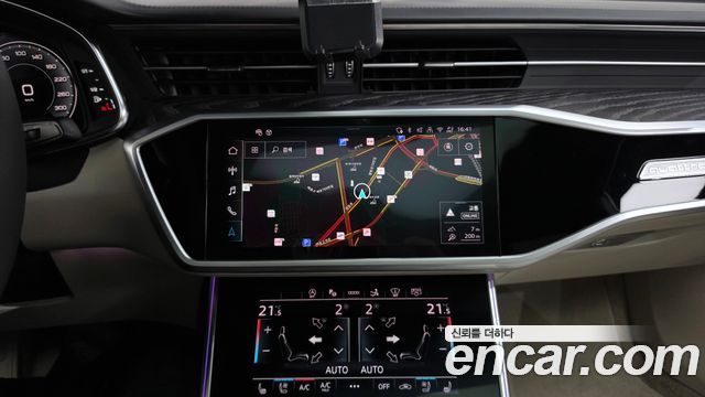 Audi A7 2025 — photo 18