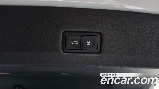 Audi A7 2025 — photo 23