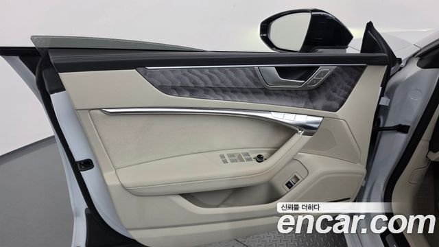 Audi A7 2025 — photo 14