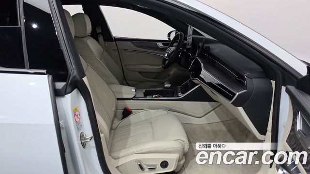 Audi A7 2025 — photo 16