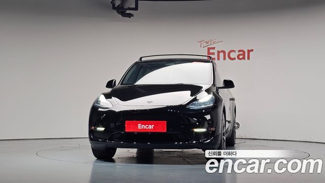 Tesla Model Y 2021 — photo 3