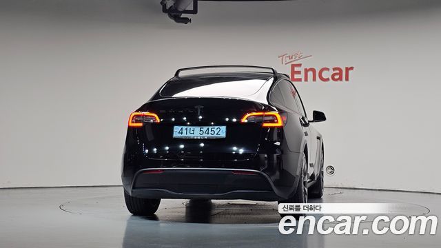Tesla Model Y 2021 — photo 4