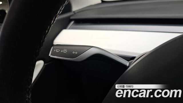 Tesla Model Y 2021 — photo 20