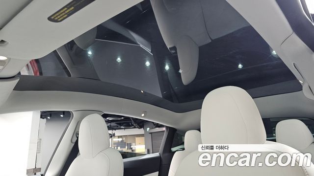 Tesla Model Y 2021 — photo 32