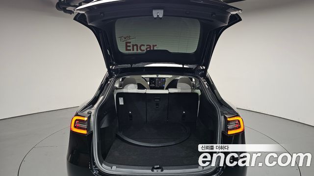 Tesla Model Y 2021 — photo 34
