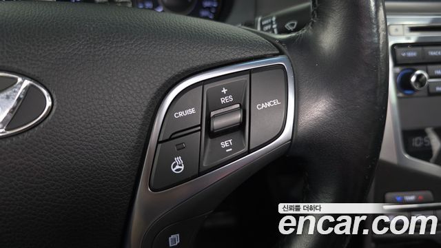 Hyundai Grandeur 2015 — photo 17