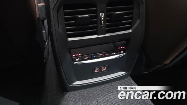 BMW 4-Series 2025 — photo 25