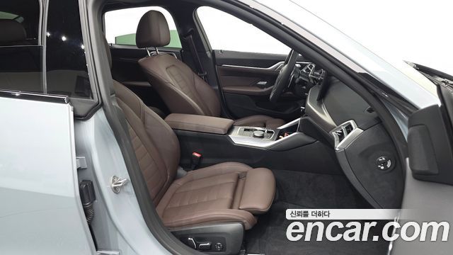 BMW 4-Series 2025 — photo 16